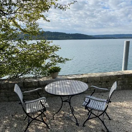 Bed & Breakfast Lariau Direkt Am See, Lariau Lakeside Ligerz